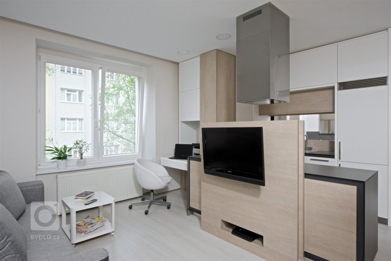 add picture to album