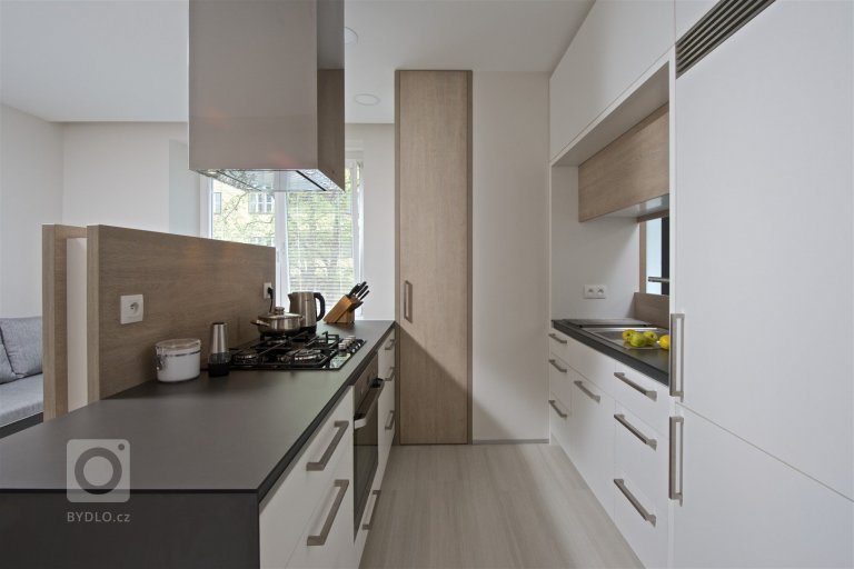 add picture to album