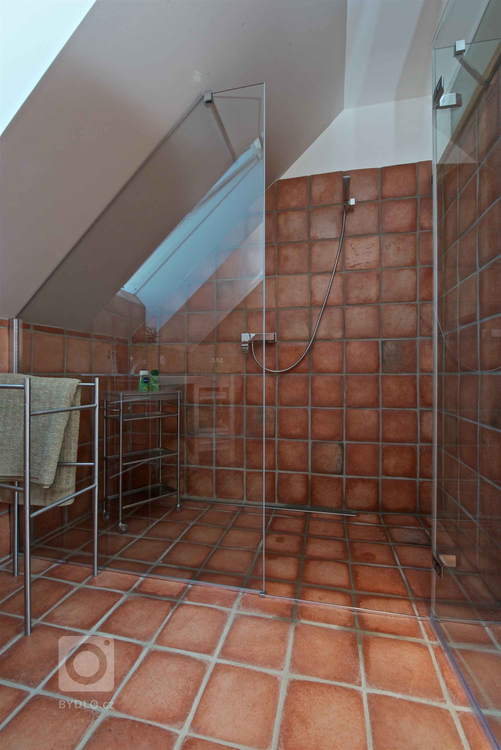 Historie tohoto statku u Písku sahá hluboko do minulosti a je nádherným příkladem, jak lze pečovat o rodinnou tradici.&nbsp;Dnes už byste neuvěřili, že tohle…