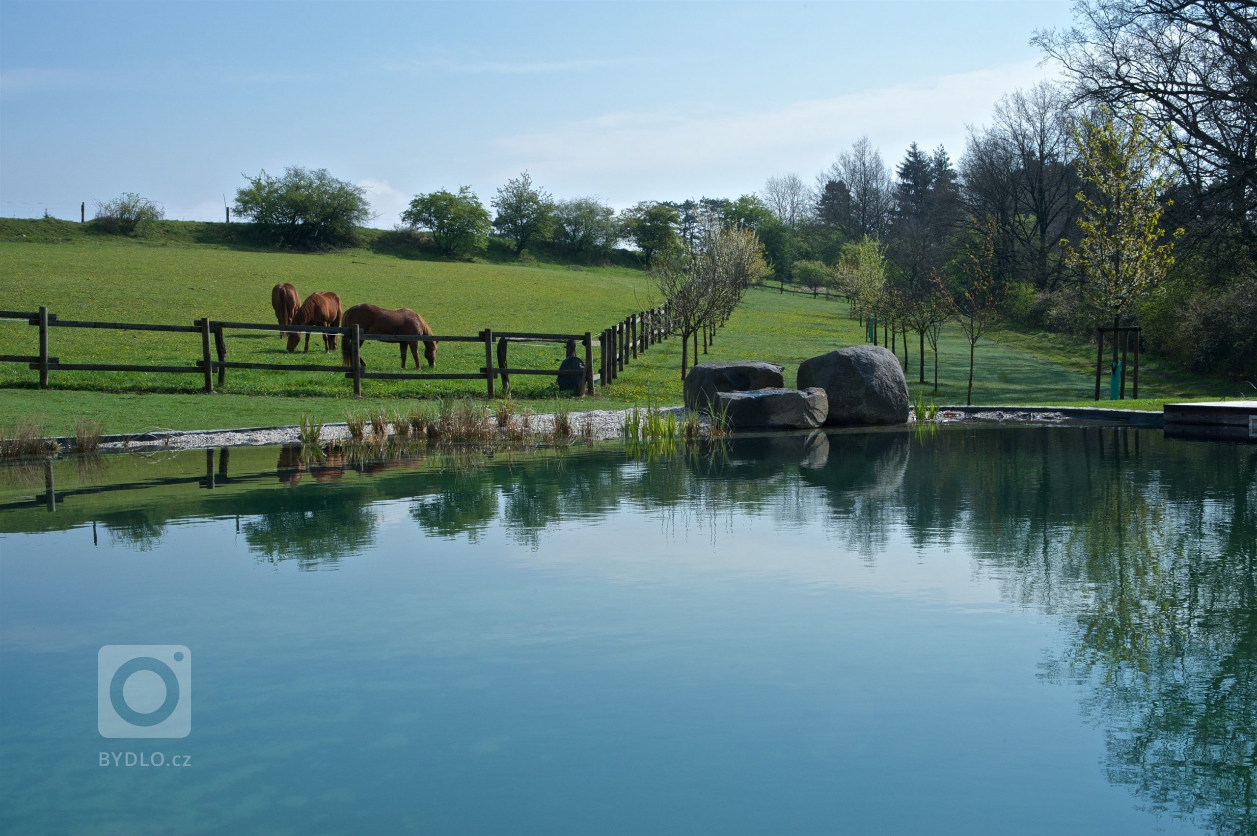 Historie tohoto statku u Písku sahá hluboko do minulosti a je nádherným příkladem, jak lze pečovat o rodinnou tradici.&nbsp;Dnes už byste neuvěřili, že tohle…