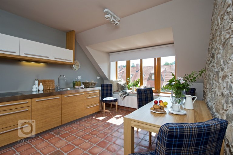 add picture to album