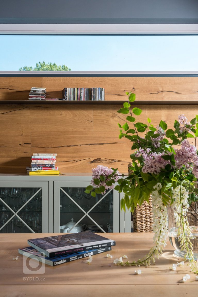 add picture to album