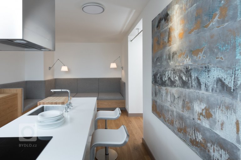 add picture to album