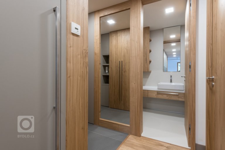 add picture to album