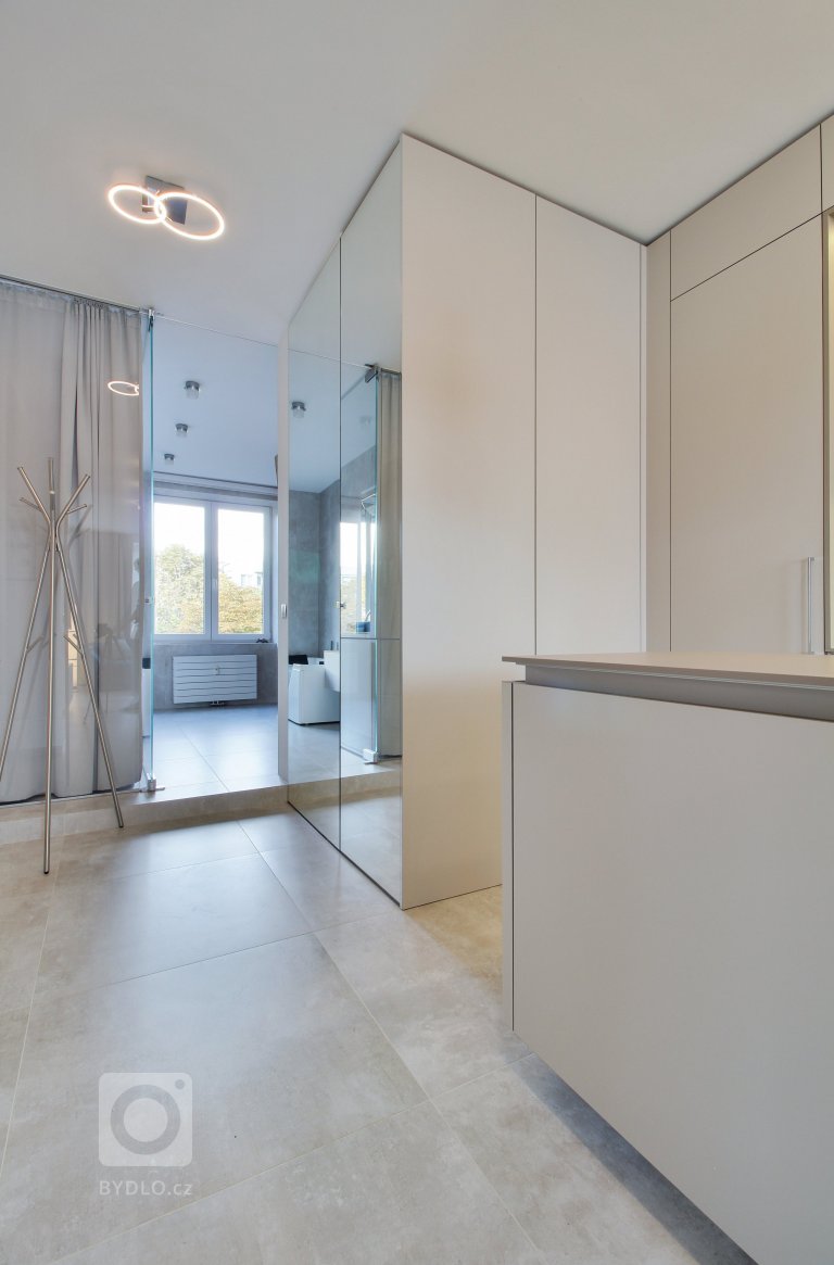 add picture to album