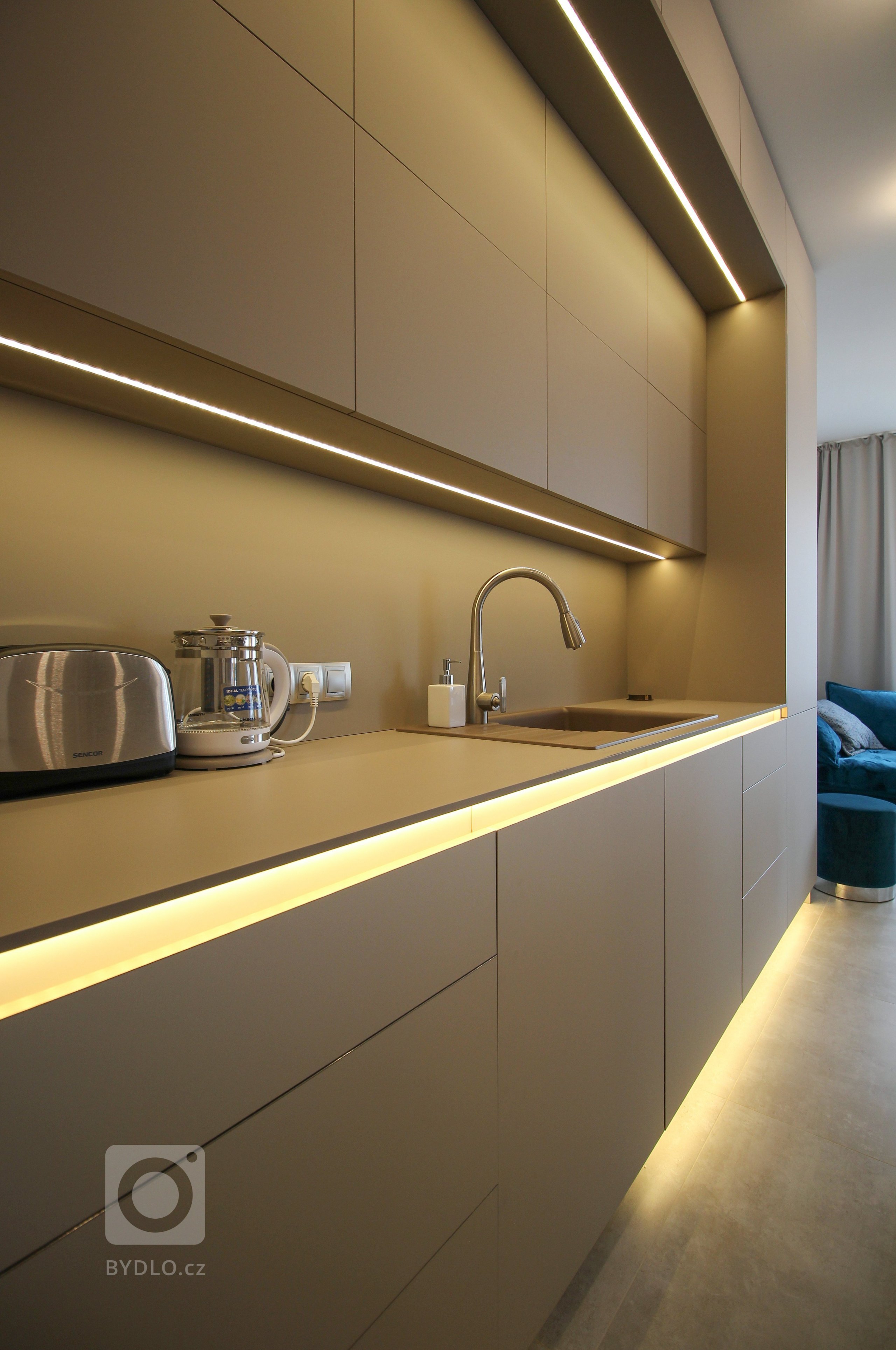 Rekonstrukce bytu v Praze se saunovým koutkem splnila očekávání nejen investora.
