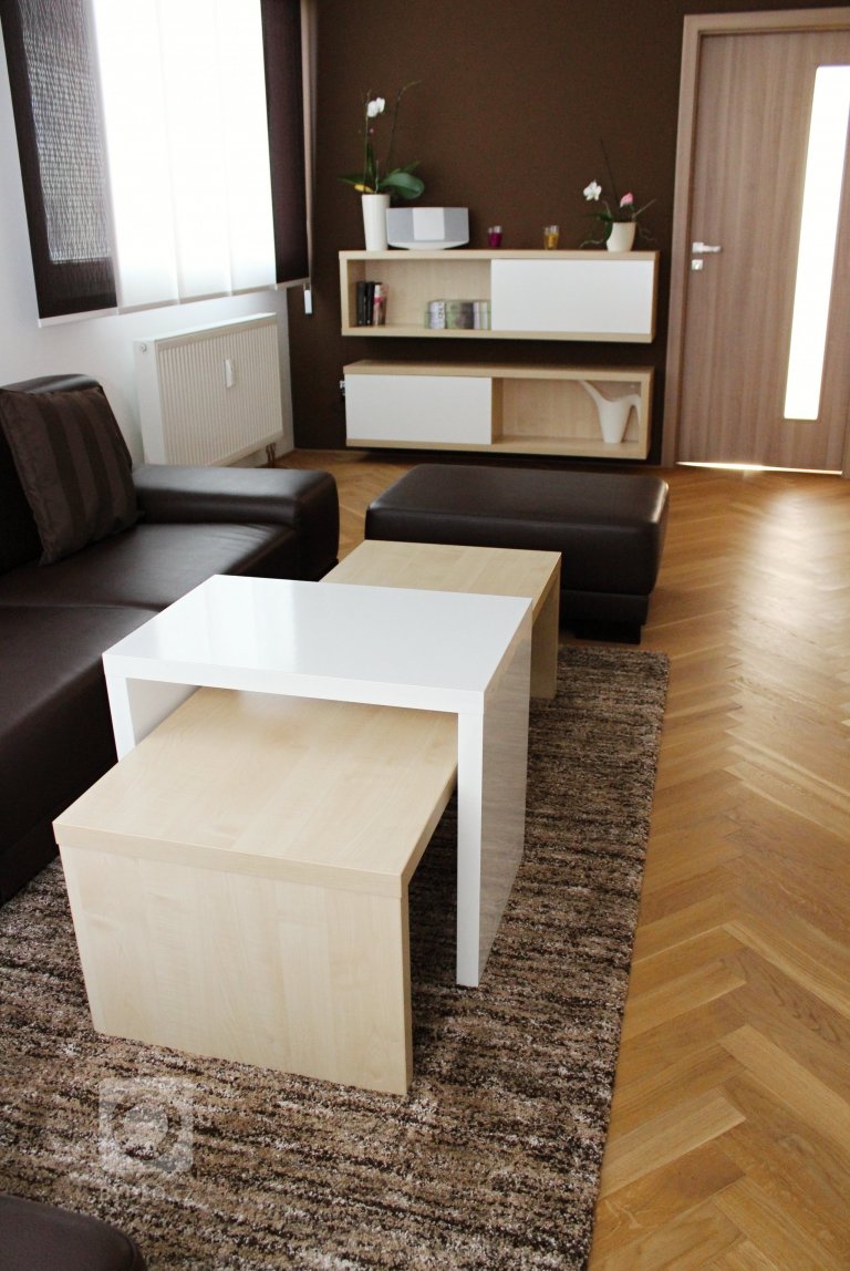 add picture to album