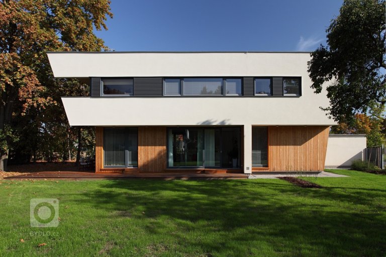 add picture to album