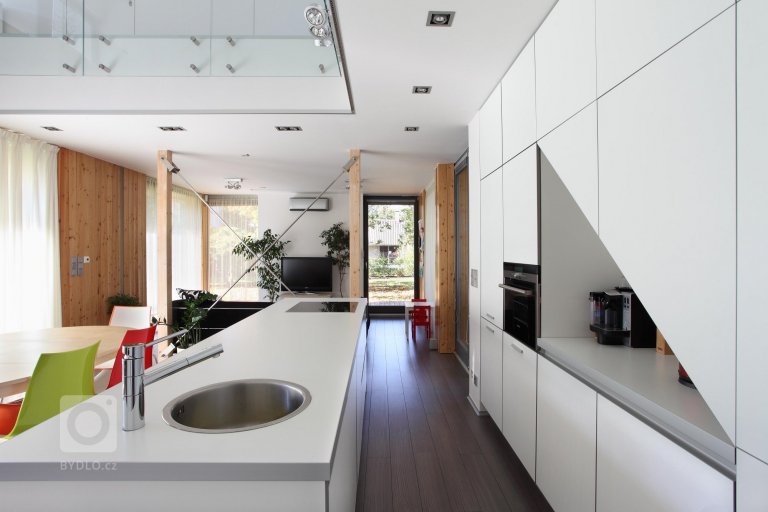 add picture to album