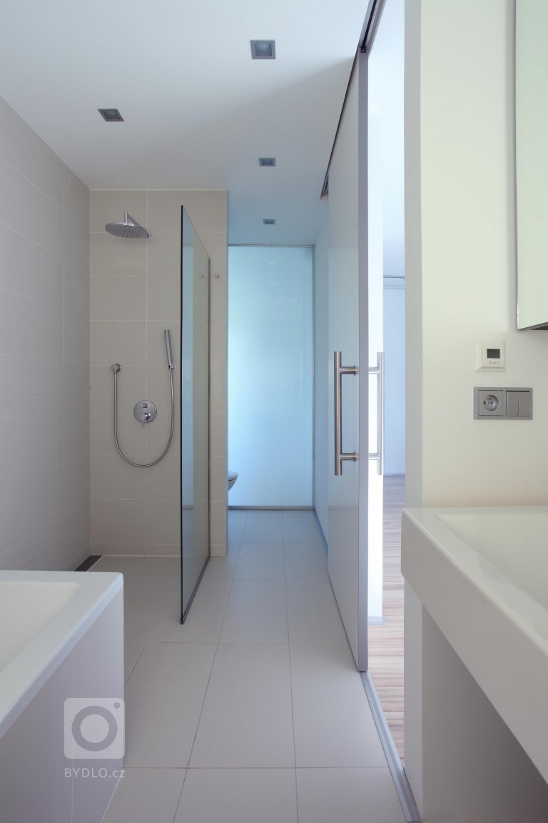 add picture to album