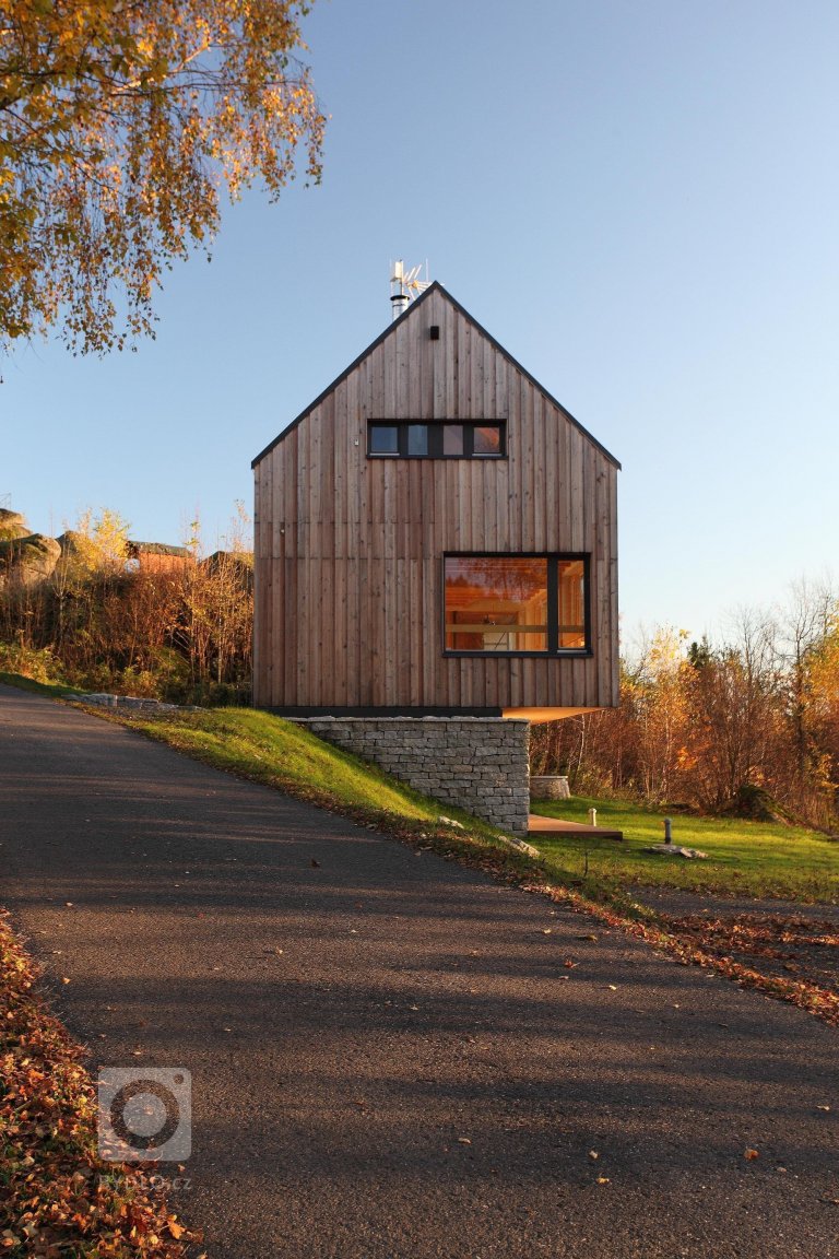 add picture to album