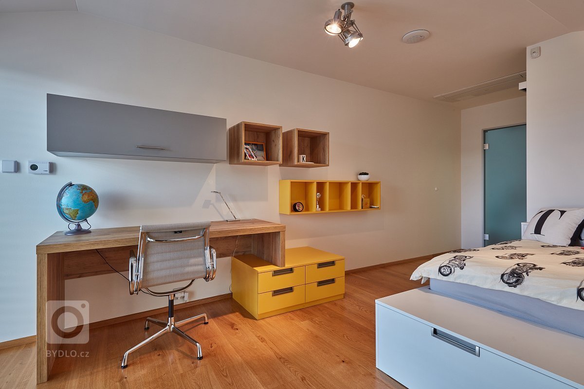 Studenský pokoj s šatnou