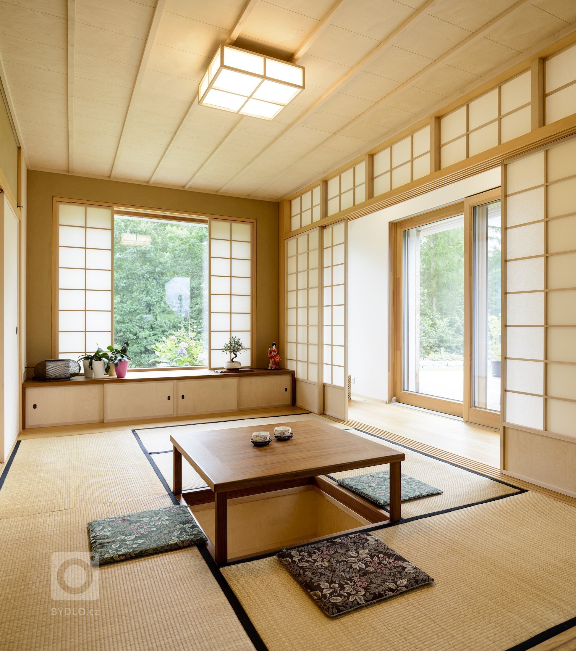 Koncepce rodinného domu s&nbsp;permakulturní zahradou pro japonsko-český manželský pár je vedena snahou o&nbsp;jednoduché, funkční a kultivované řešení, které…