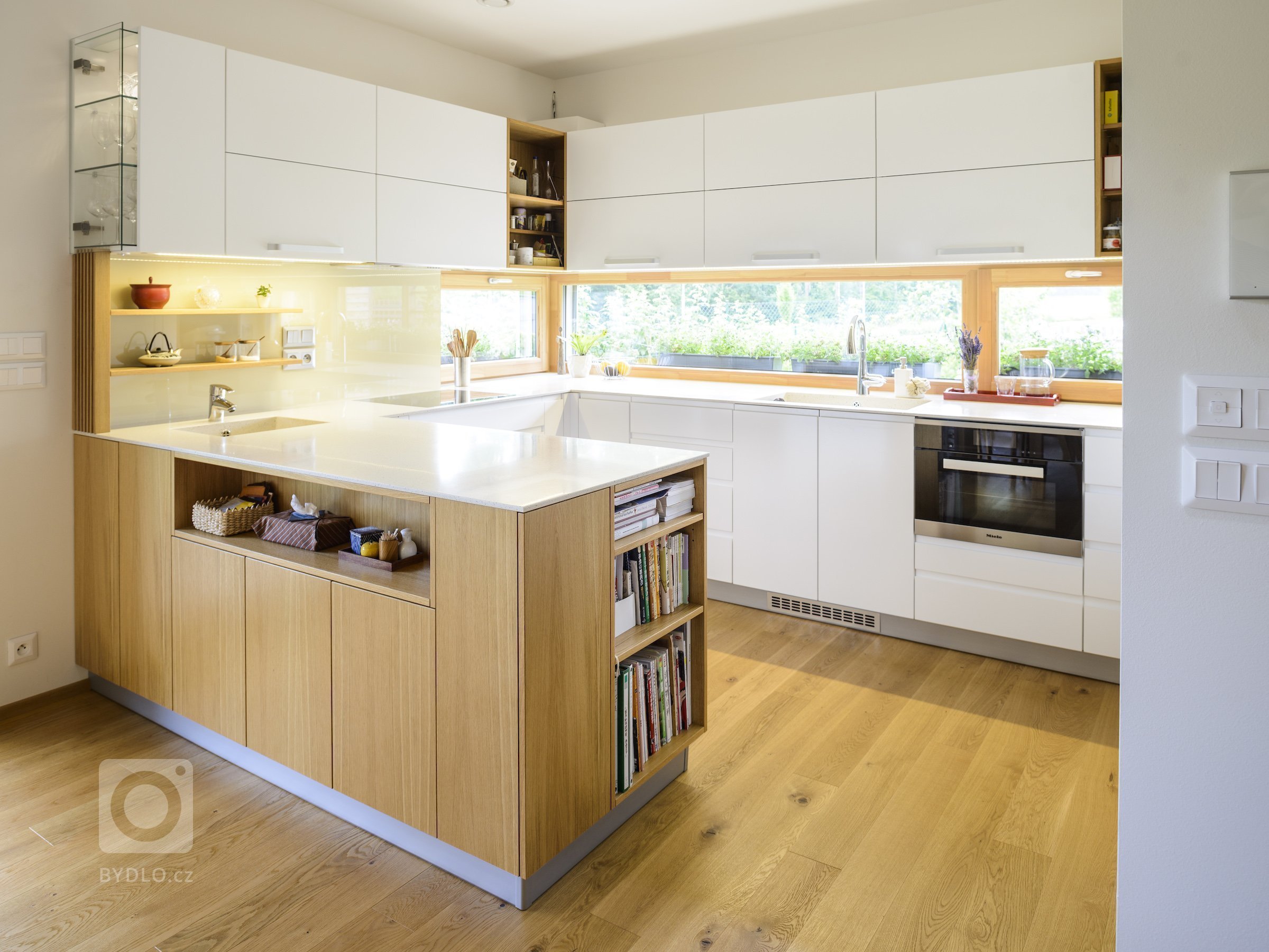 Koncepce rodinného domu s&nbsp;permakulturní zahradou pro japonsko-český manželský pár je vedena snahou o&nbsp;jednoduché, funkční a kultivované řešení, které…