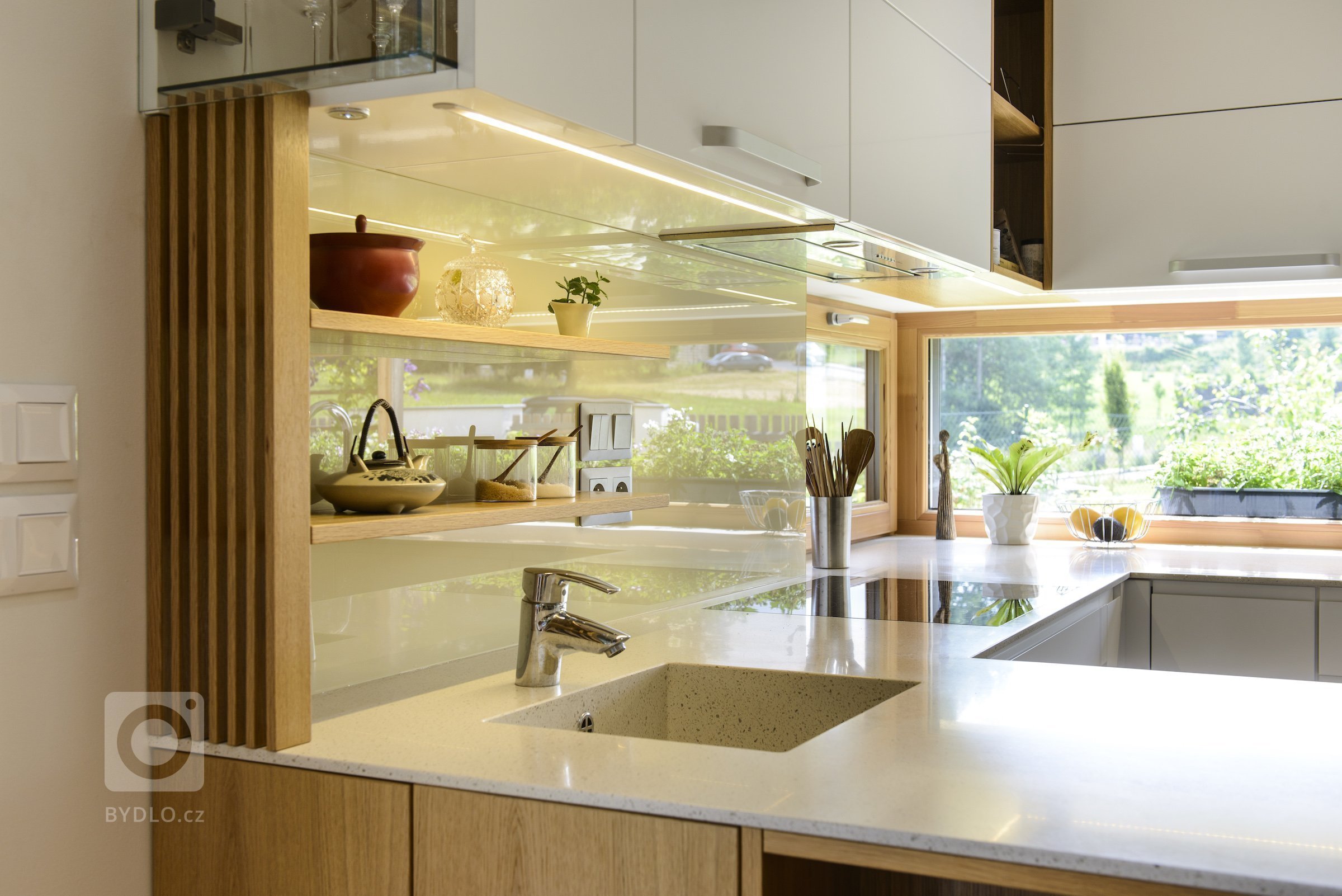 Koncepce rodinného domu s&nbsp;permakulturní zahradou pro japonsko-český manželský pár je vedena snahou o&nbsp;jednoduché, funkční a kultivované řešení, které…