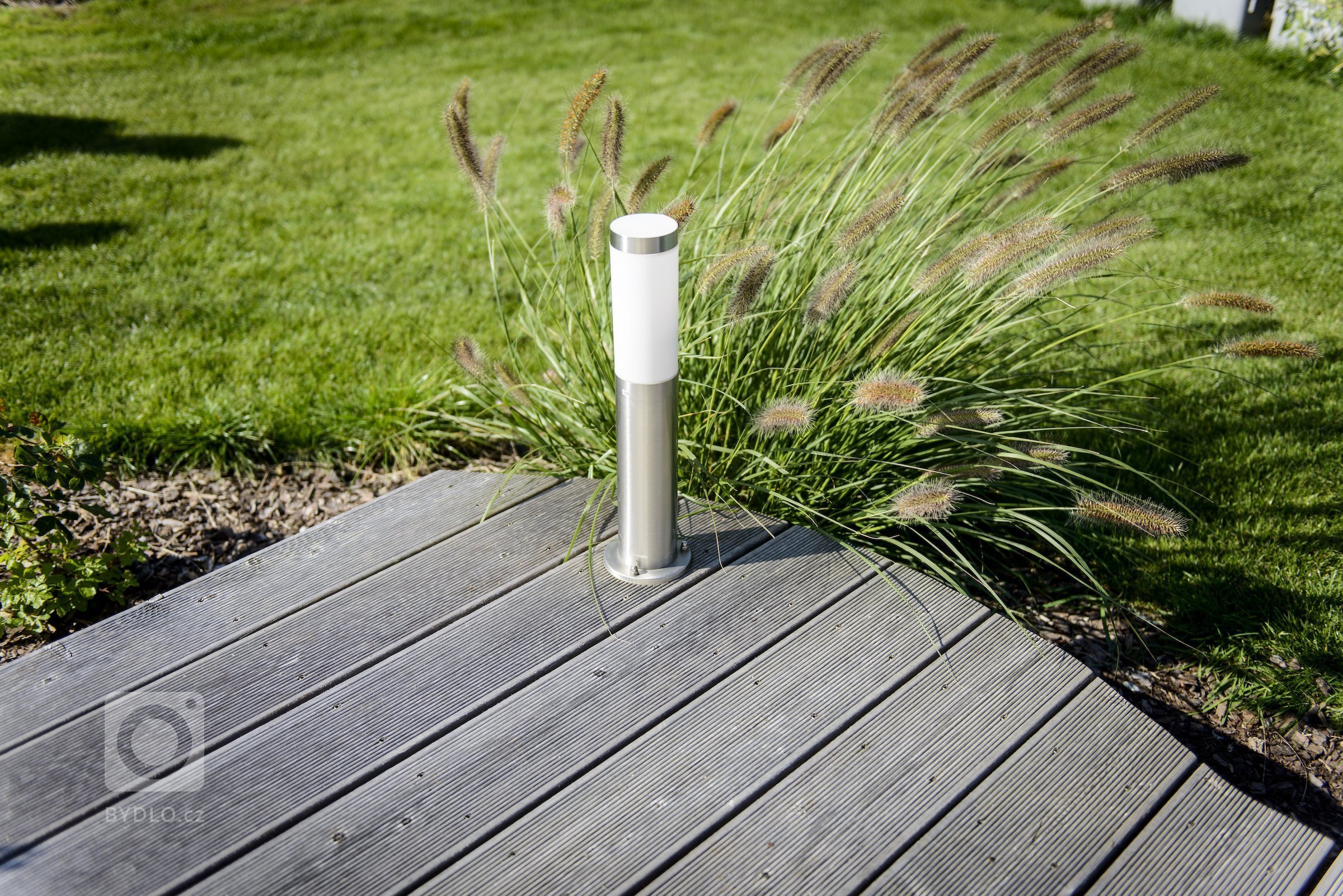 Rodinný dům s přízemím a obytným podkrovím pro manželský pár se dvěma menšími dětmi. Jedná se o moderní skeletovou dřevostavbu s difúzně otevřenou skladbou…