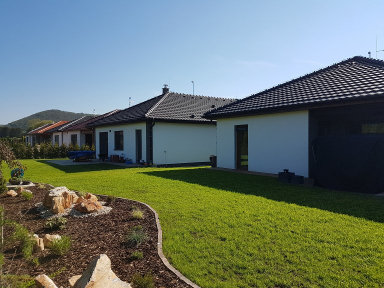 Přání majitelů

Tyto domy byly postaveny pro šest budoucích majitelů, kteří chtěli utéct ruchu velkoměsta a podat si ruku s firmou Dřevo-House a přijmout…