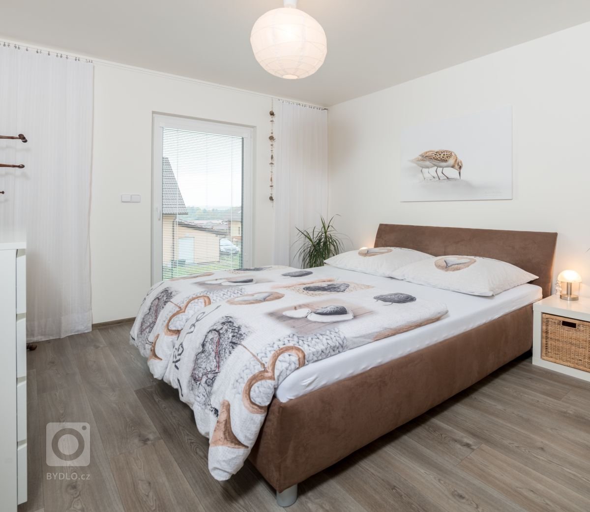 Bungalov&nbsp;MS 04&nbsp;o dispozici 4+kk a užitné ploše 91 m2&nbsp;je postaven na svažitém pozemku s&nbsp;výhodnou orientací ke světovým stranám, kde je…