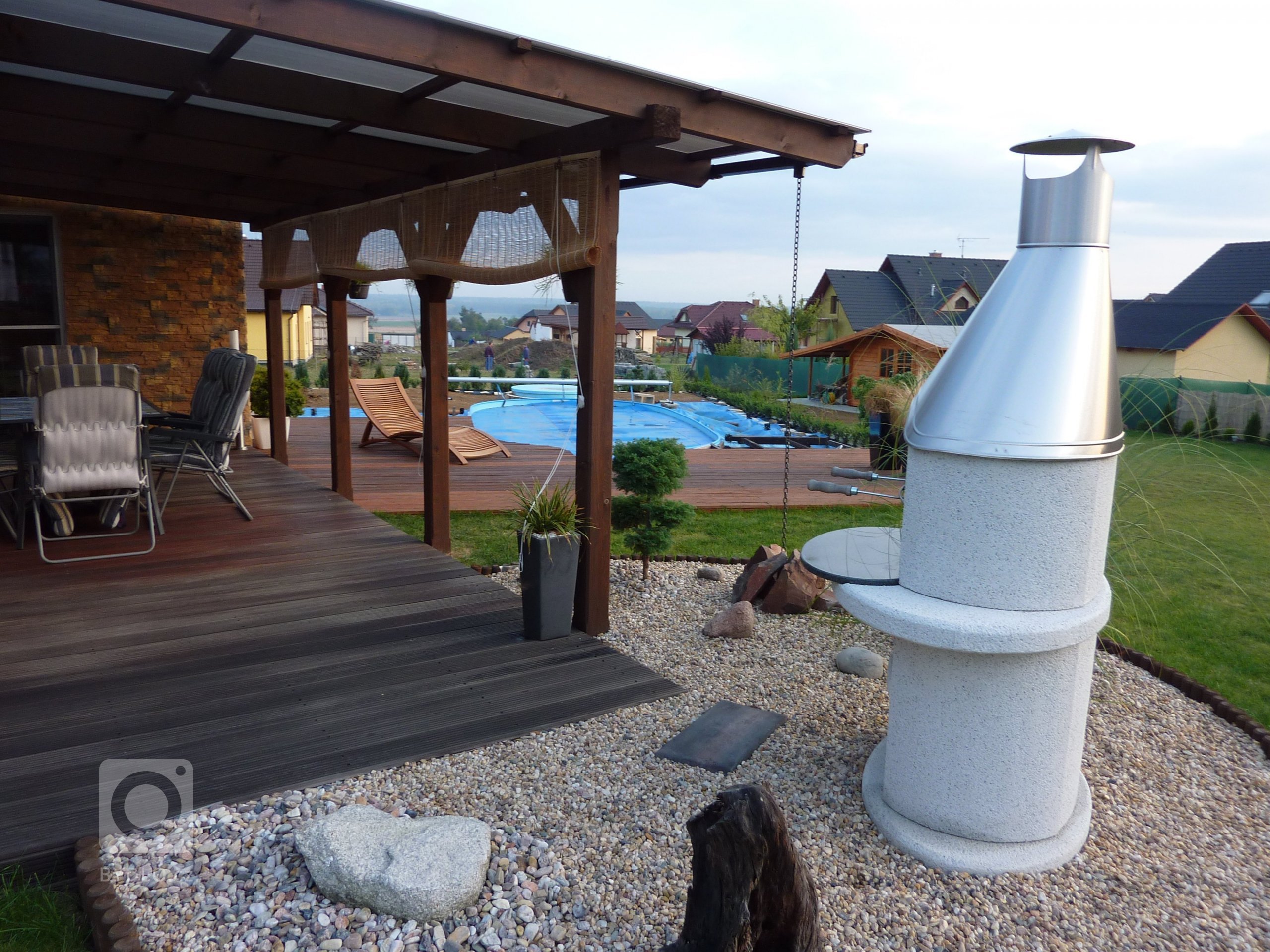 Bungalov&nbsp;MS 07&nbsp;postavený na rovinatém pozemku má dispozici 4+kk + garáž a jeho užitná plocha včetně garáže činí 126 m2. Typ MS 07 je větší dům s&nbsp…