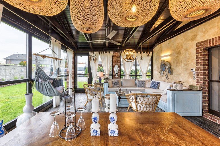 add picture to album