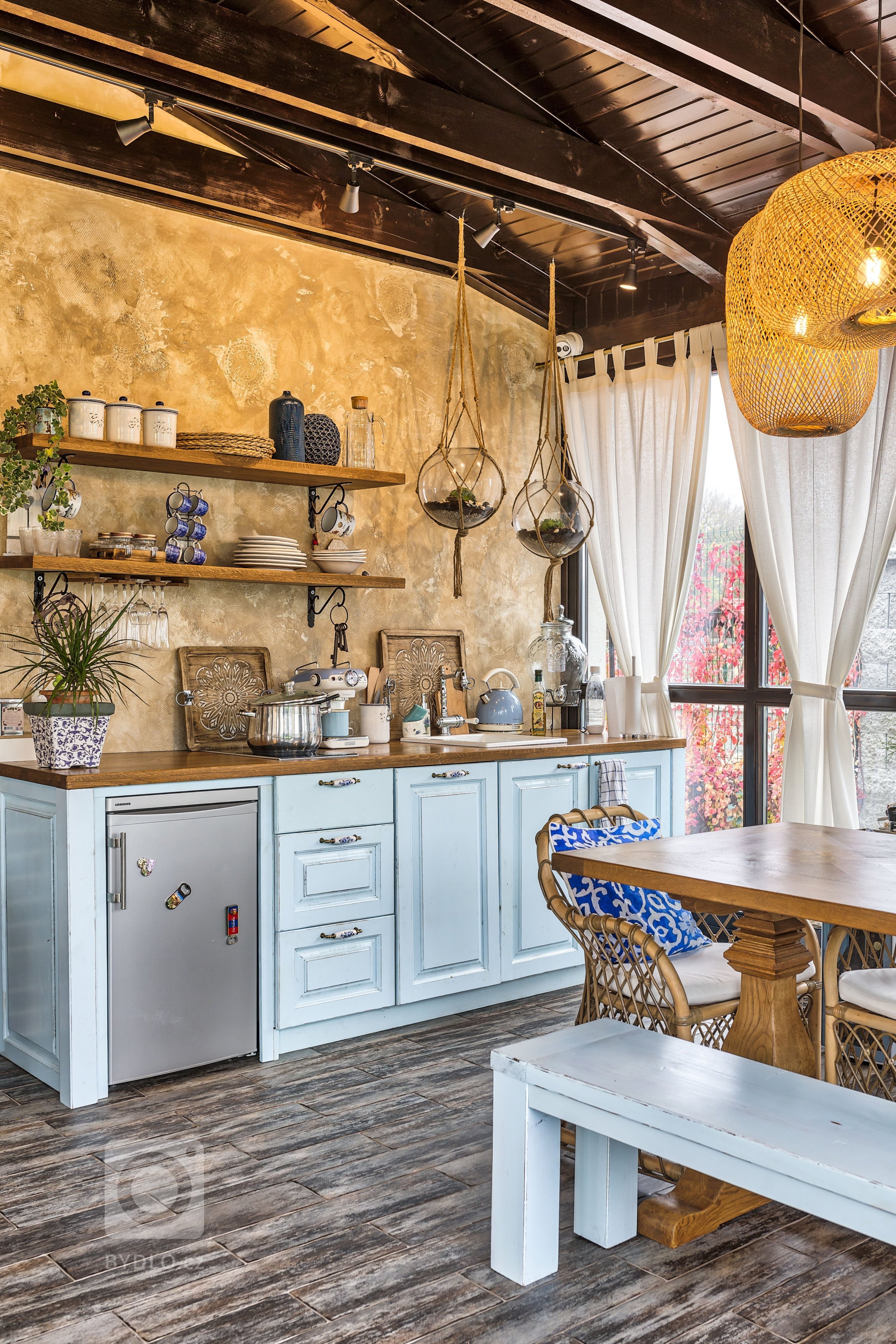 Zimná záhrada&nbsp;je inšpirovaná prírodou a&nbsp;prostredím v&nbsp;prímorských krajinách.&nbsp;
