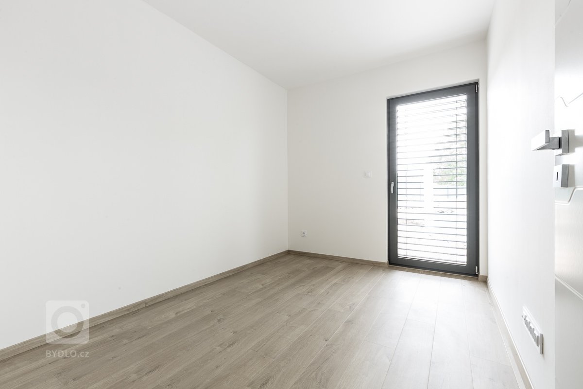 Typová dřevostavba o rozloze 150 m2. U většiny našich staveb doporučujeme založení stavby na základových patkách (samozřejmě z ekonomických důvodů), ovšem u…