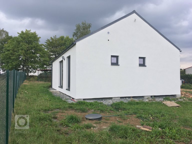 add picture to album