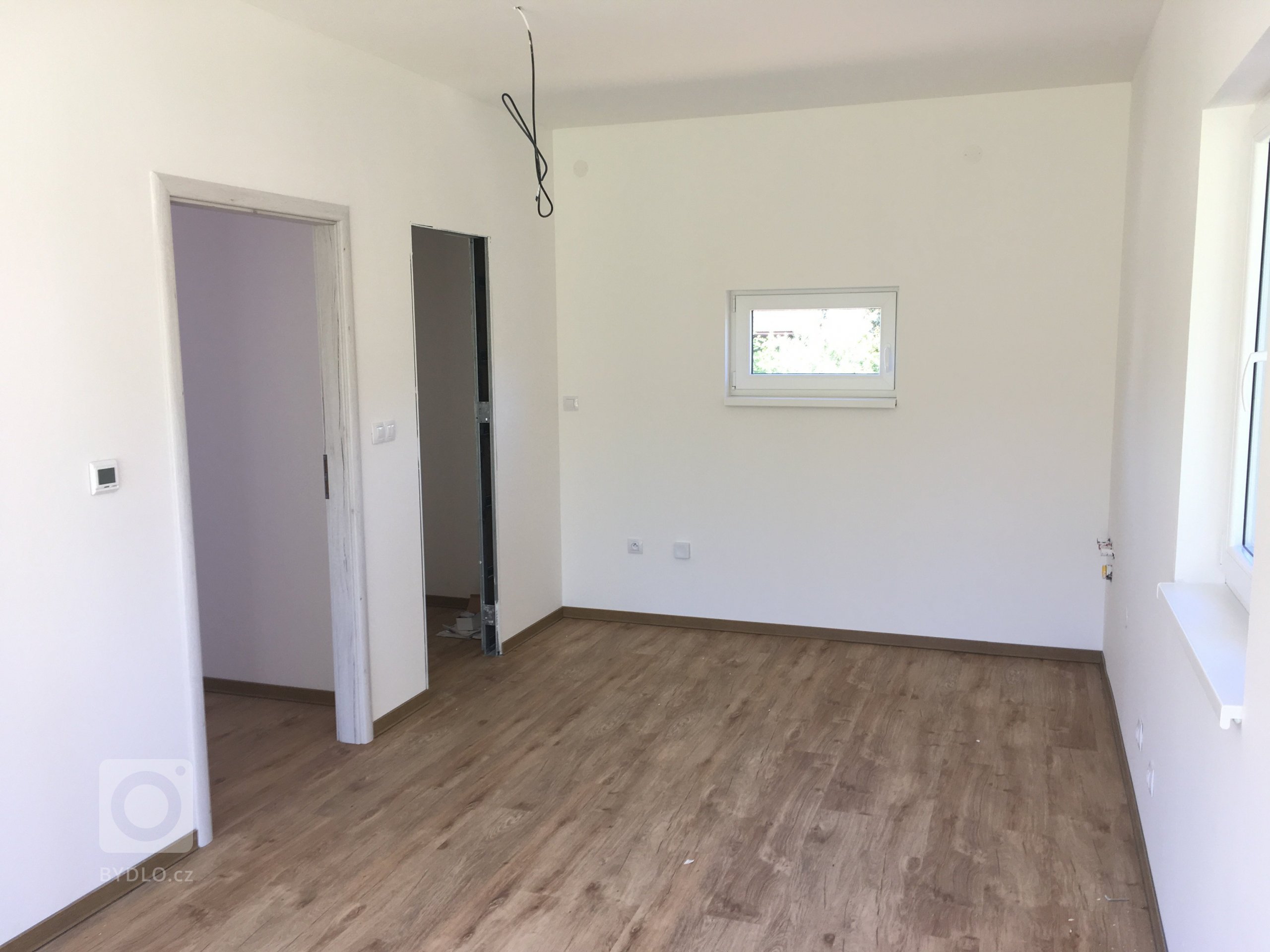 Právě jsme dokončili v Hrádku u Rokycan dřevostavbu o zastavěné ploše 50m2, která vznikla kombinací návrhu projektanta a požadavků majitelů. Stavba je dalším z…