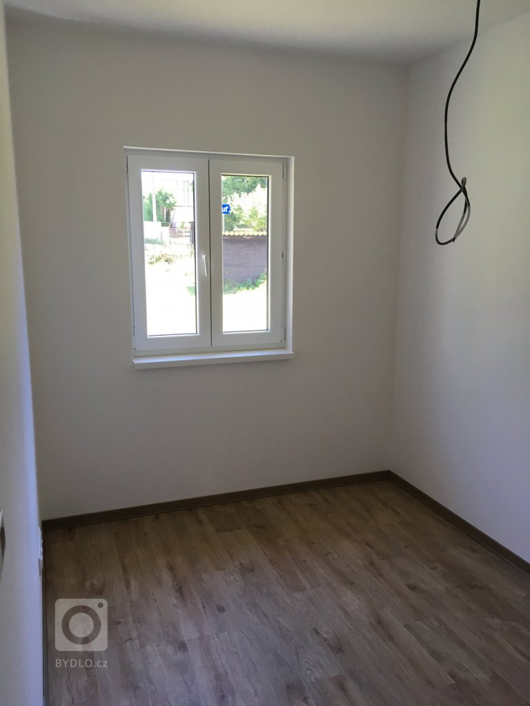 add picture to album