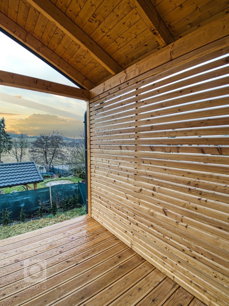 add picture to album