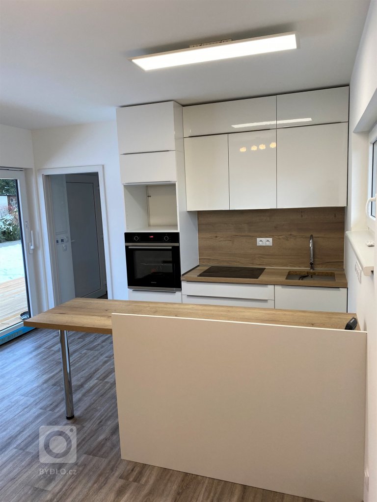 add picture to album