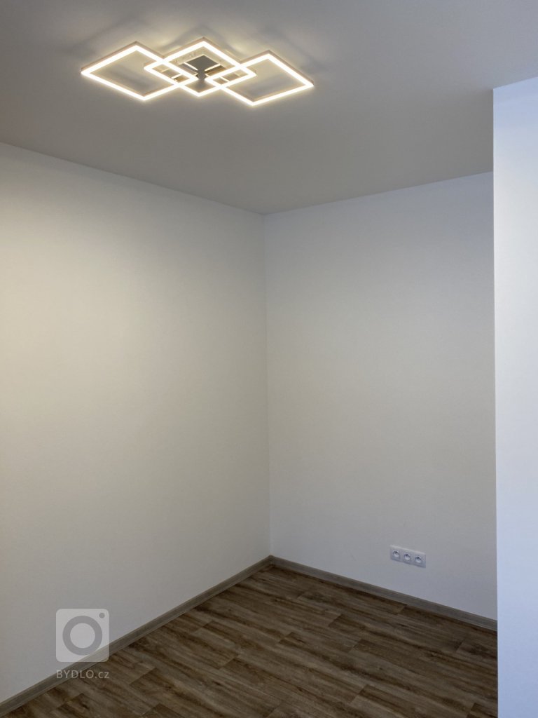 add picture to album