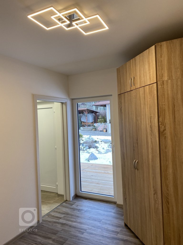 add picture to album