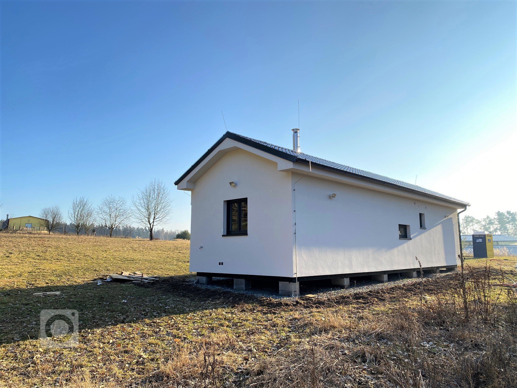 V menší obci Myslinka v okrese Plzeň &ndash; sever jsme zhotovili dřevostavbu o rozměrech 14,3x4,7m, která vznikla prodloužením a rozšířením naší typové Easy…