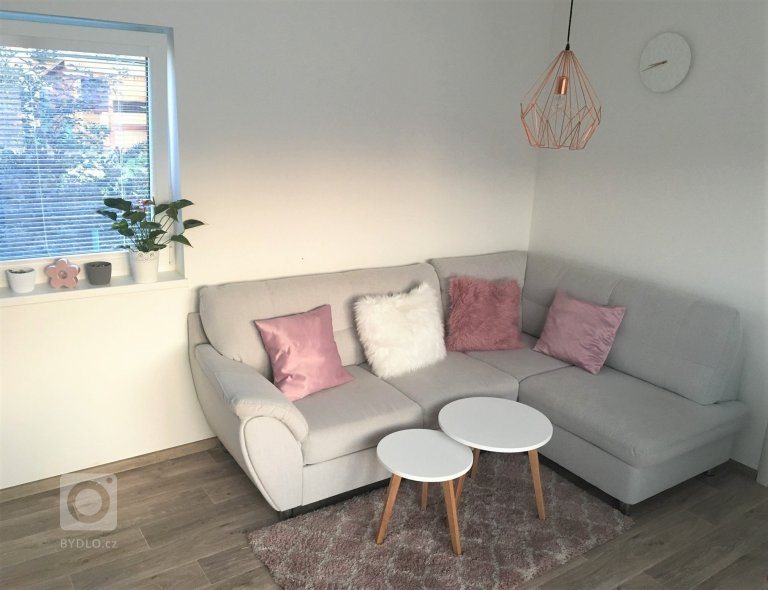 add picture to album