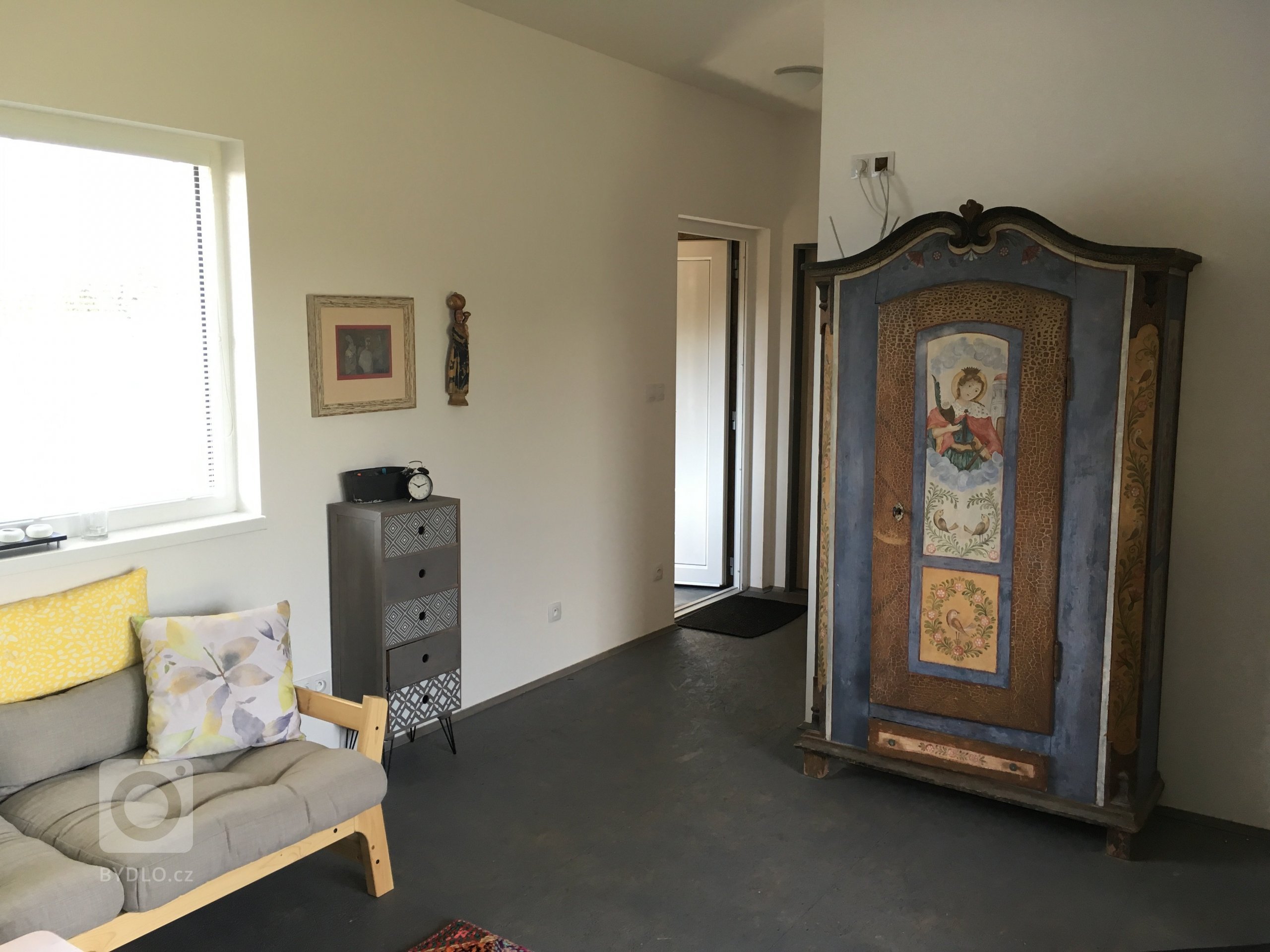 Dřevostavbu vycházející z&nbsp;modulu EASY 48 jsme stavěli v&nbsp;roce 2018 pro paní majitelku, která je výtvarnicí a ve velké míře se podílela na finální…