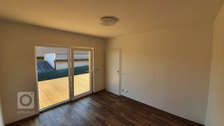 add picture to album