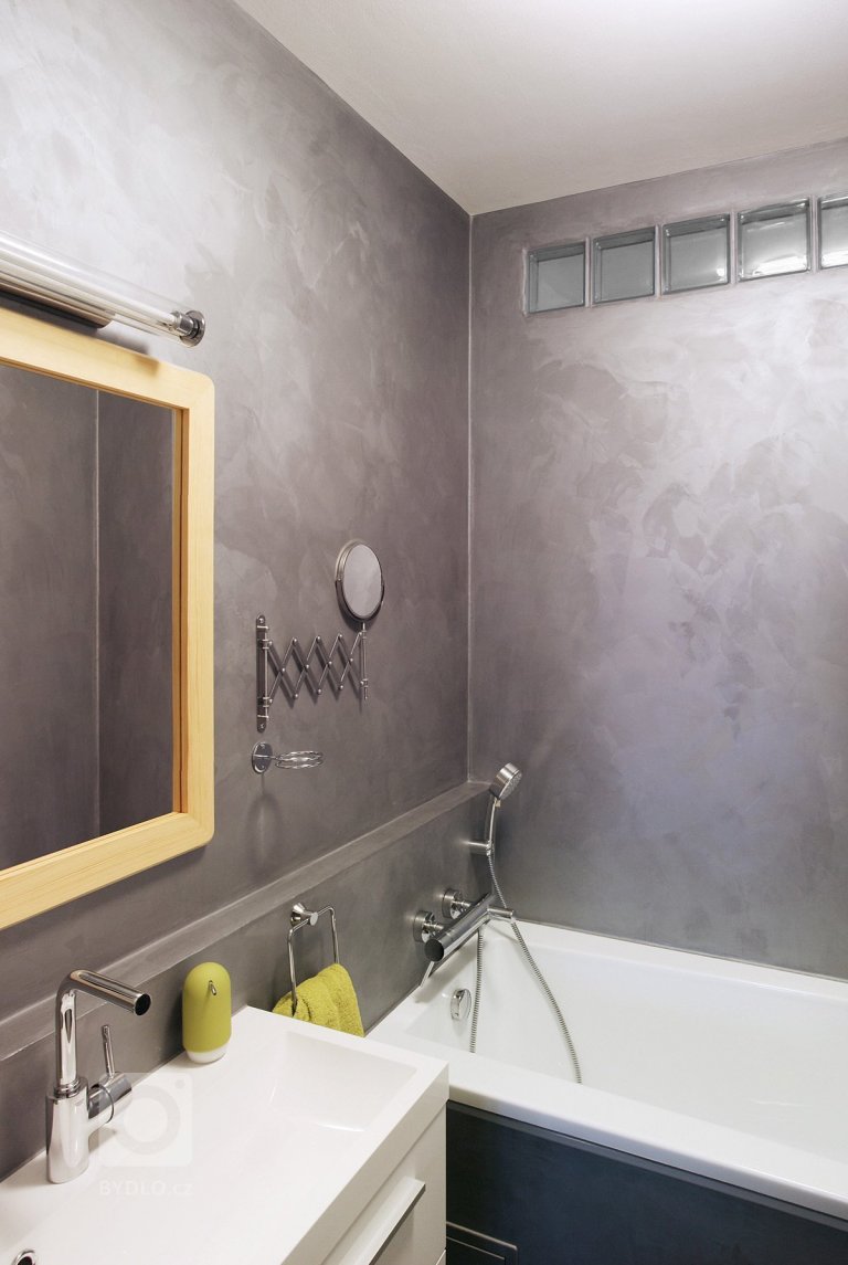 add picture to album