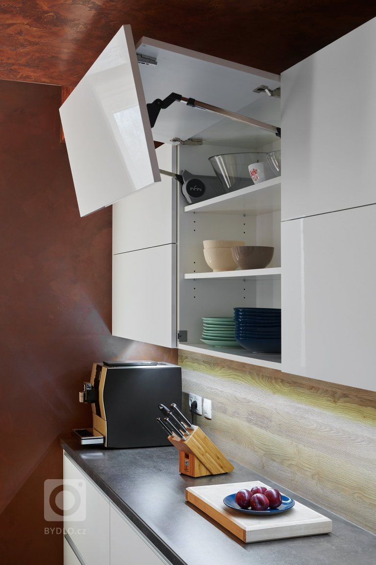 add picture to album