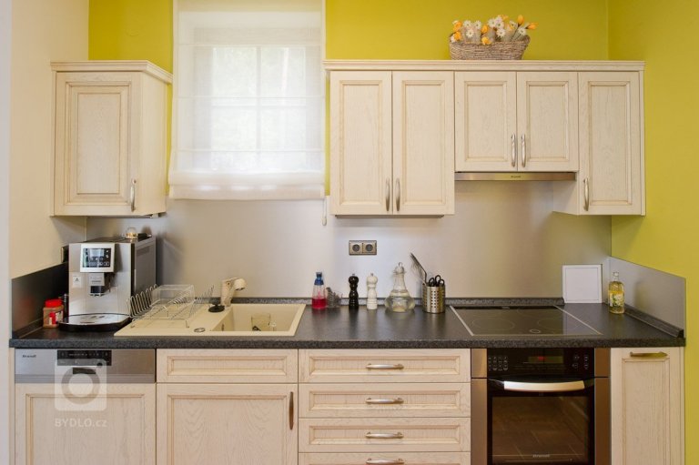 add picture to album