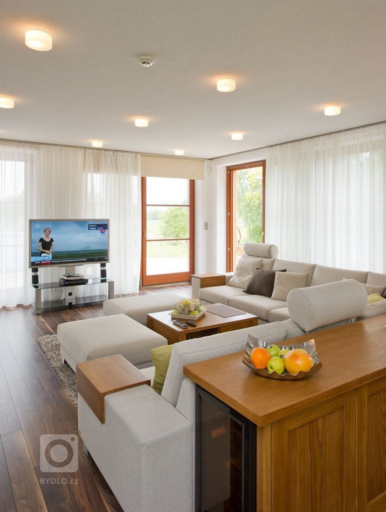 add picture to album