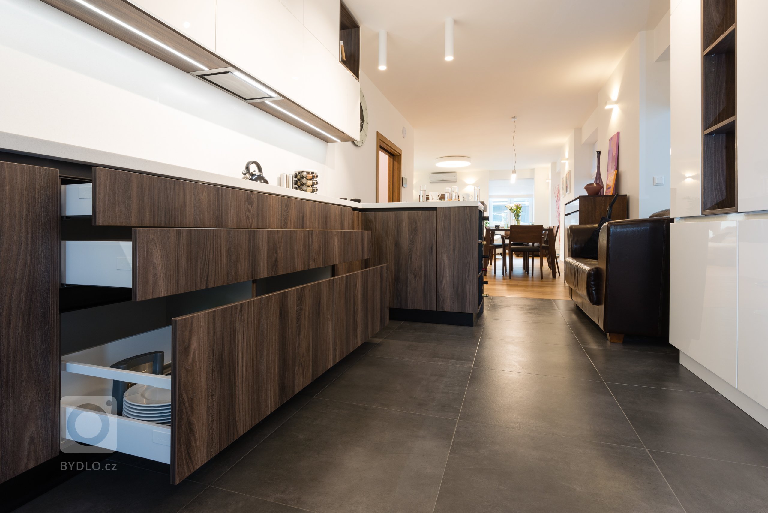 Návrh a realizácia FHA - FullHouse Architecture - naša ďalšia úspešná realizácia interiéru rekonštruovaného rodinného domu v Bratislave. Majiteľom prajeme…