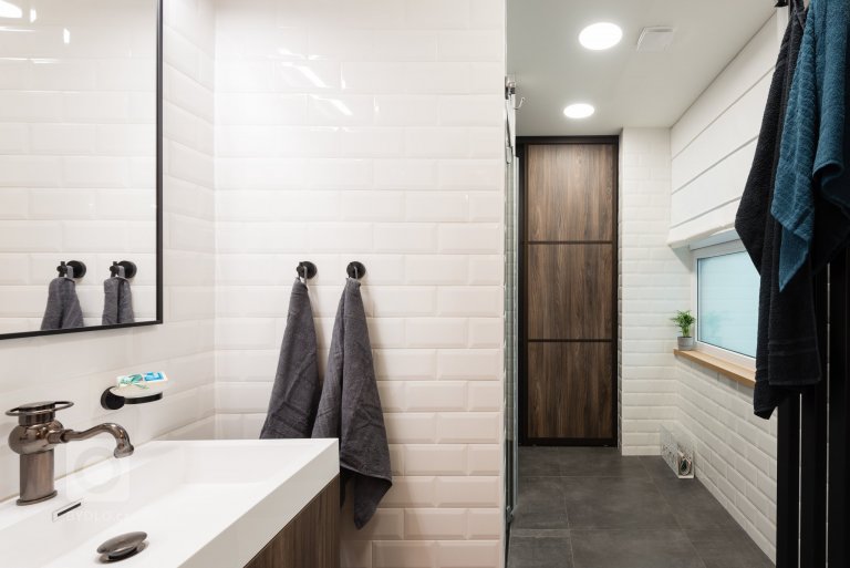 add picture to album