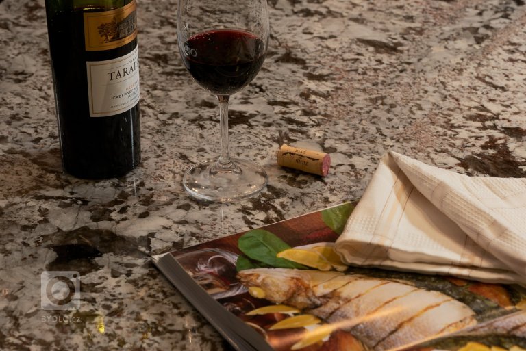 add picture to album