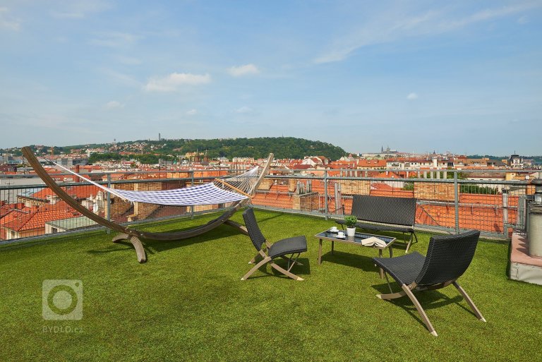 add picture to album