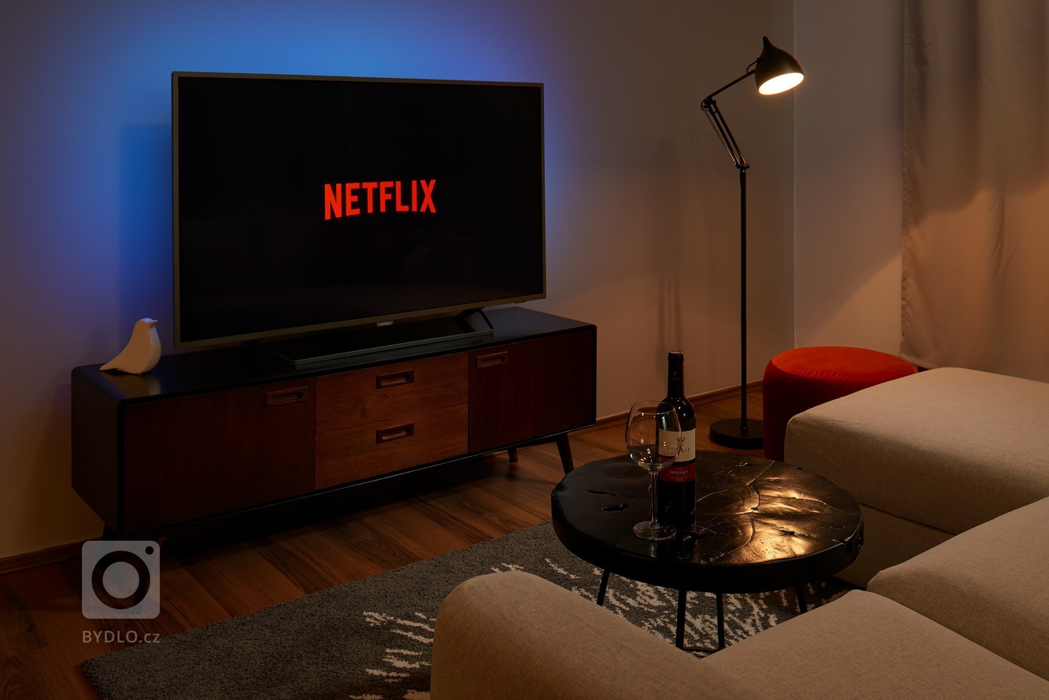 Realizace bytu, která plynule navazovala na již fungující projekt (Byt ke krátkodobým pronájmům I).

Předmětem projektu byl opět dvoupokojový byt s…