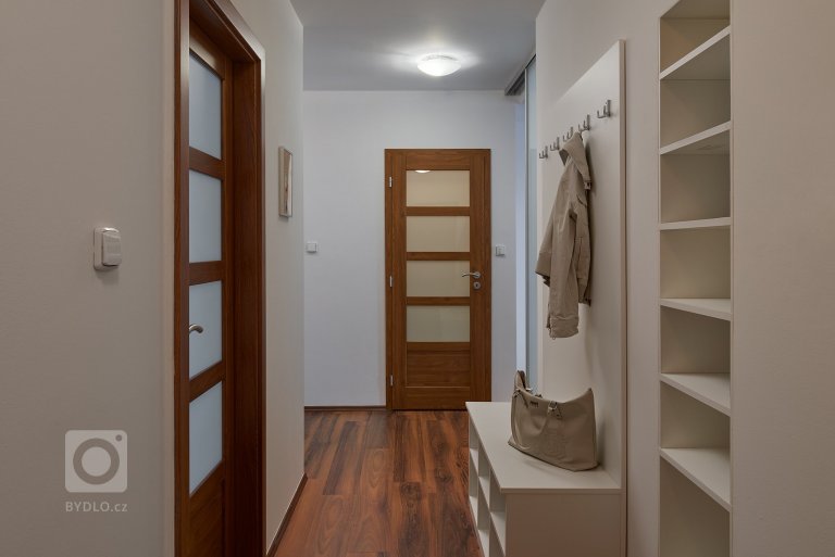 add picture to album