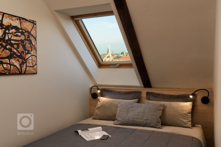 add picture to album