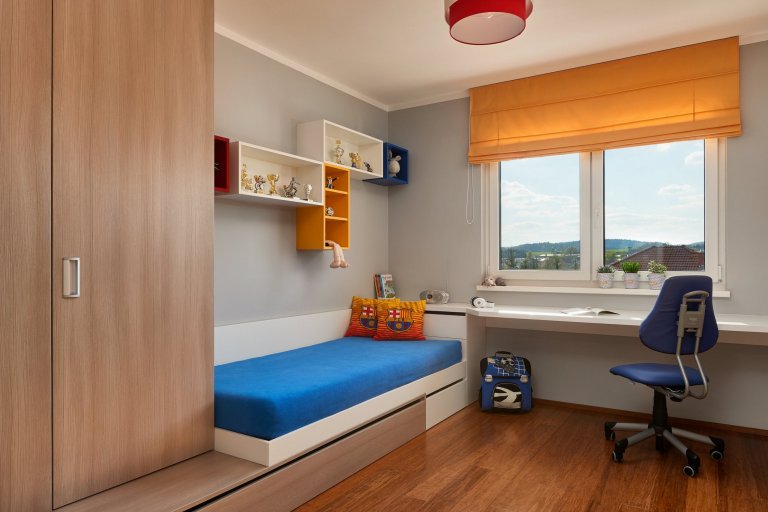 Jediným, ale zato zásadním přáním sedmiletého chlapce, zapáleného fotbalisty, bylo vytvoření dětského pokoje á la fotbalový klub FC Barcelona s možností…