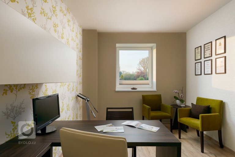 add picture to album